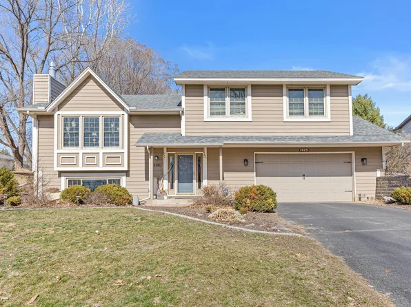 2261 Boxwood Ave E, Maplewood, MN 55119