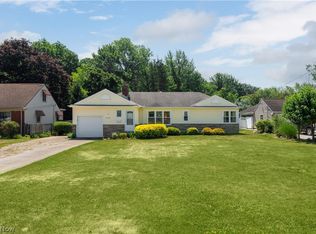 21399 Mastick Rd, Fairview Park, OH 44126