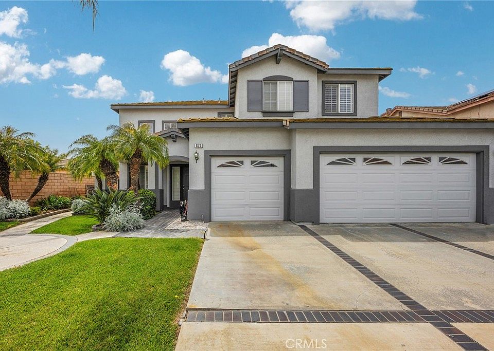 1st image of 870 E Bermuda Dunes Ct