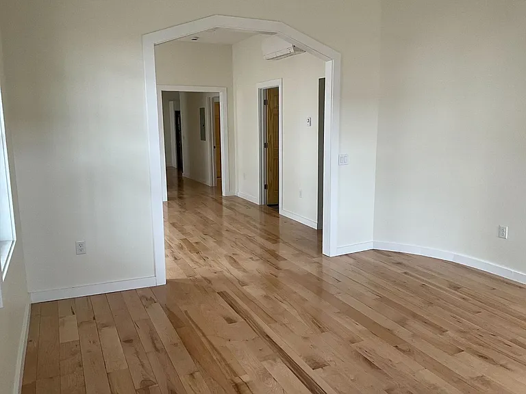90 Elm St #1 — Photo 9