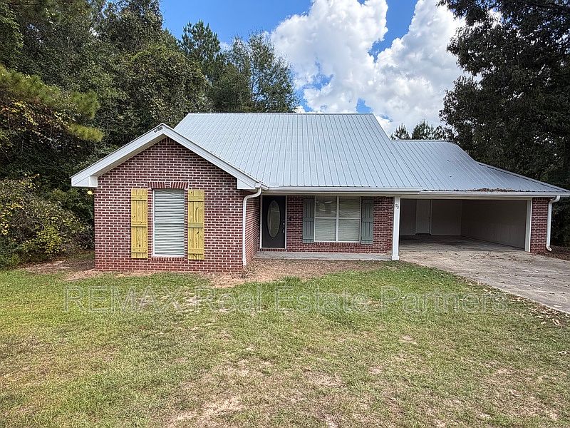 1st image of 90 Cameron Rd