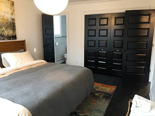 Rented by Douglas Elliman | media 25