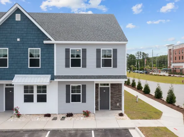 302 Starfish Ln, Sneads Ferry, NC 28460