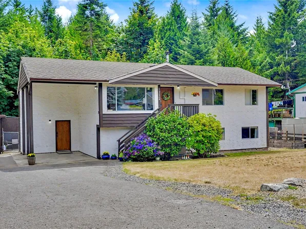 1712 Robin Hill Dr, Shawnigan Lake, BC V0R 2W2