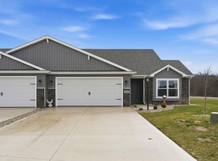 2361 Serenity Ct, Auburn, IN
