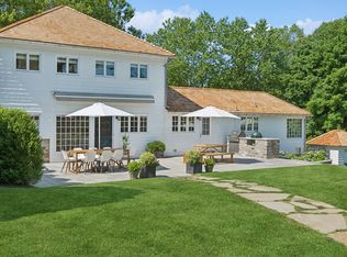 17 Indian Wells Hwy, Amagansett, NY 11930