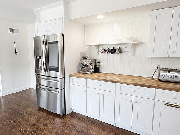 5th image of 510 Laurel Hill Rd