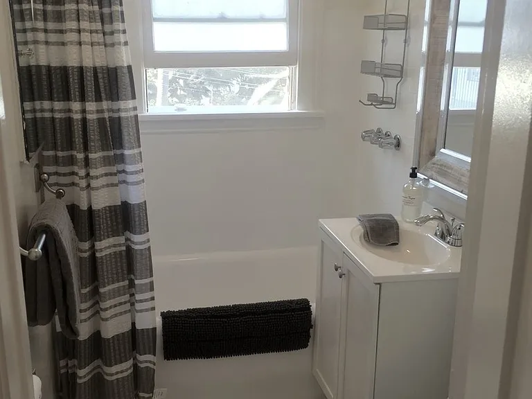 Bluff Pl — Photo 9