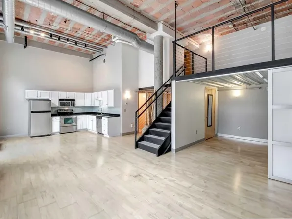 521 7th St S #605, Minneapolis, MN 55415