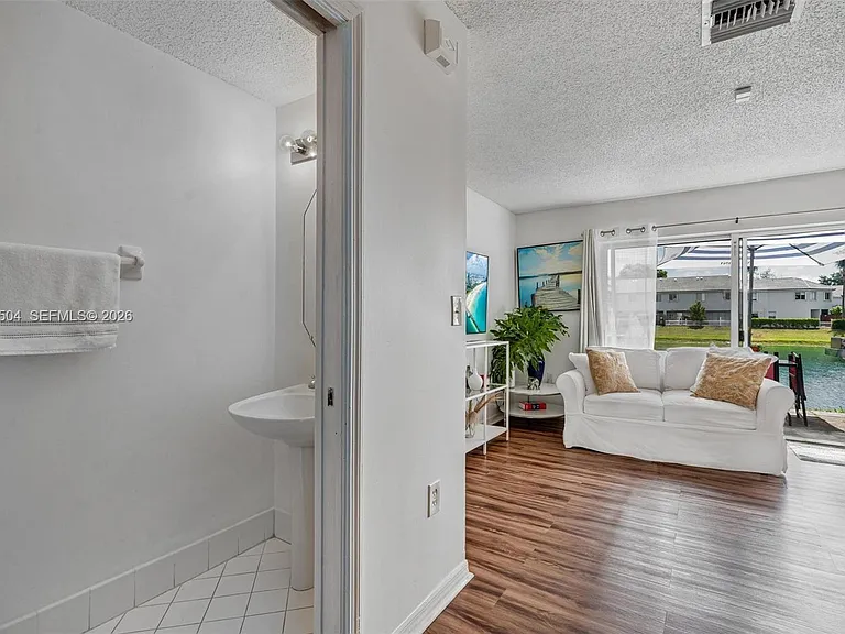 14207 SW 121st Pl — Photo 26
