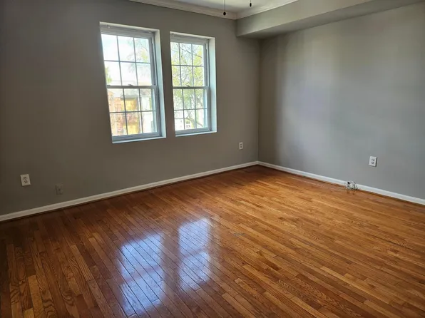 330 Delafield Pl NW APT 1, Washington, DC 20011