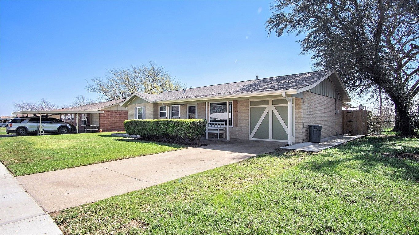 8137 Tumbleweed Trl, White Settlement, TX 76108 Zillow