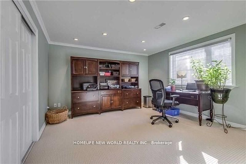 Toronto House for rent - 5 Bedrooms — photo 14