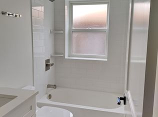 5532 Darlington Rd, Pittsburgh, PA 15217