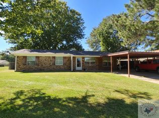 4909 Lawndale Dr, Texarkana, AR 71854