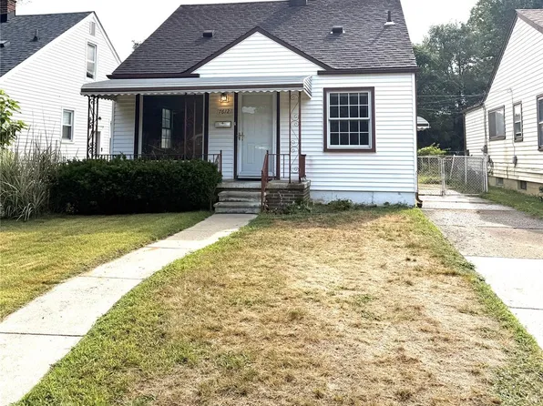 7612 Hazelton St, Dearborn Heights, MI 48127