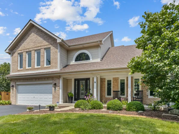 323 Callery Dr, Bolingbrook, IL 60490