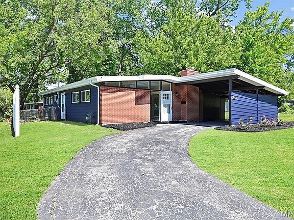 2nd image of 8445 Bayberry Dr