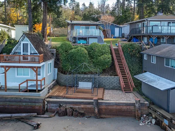 19422 Soundview Drive NW, Stanwood, WA 98292
