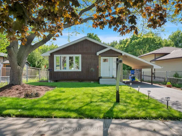 576 Annandale St, Oshawa, ON L1H 7S7