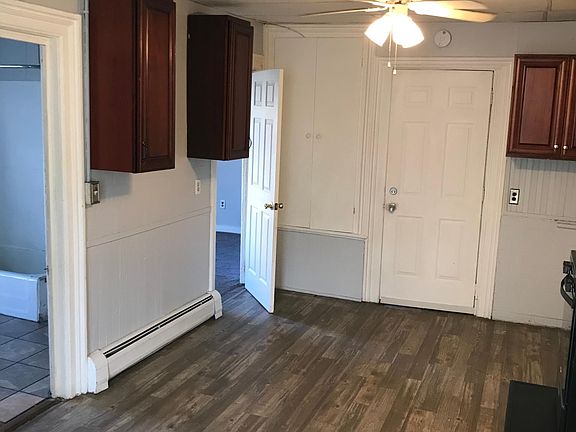 3rd image of 1 E Glen Ave #2