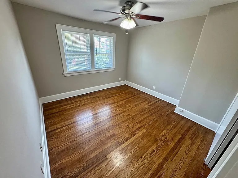 1323 W 3rd Ave — Photo 52