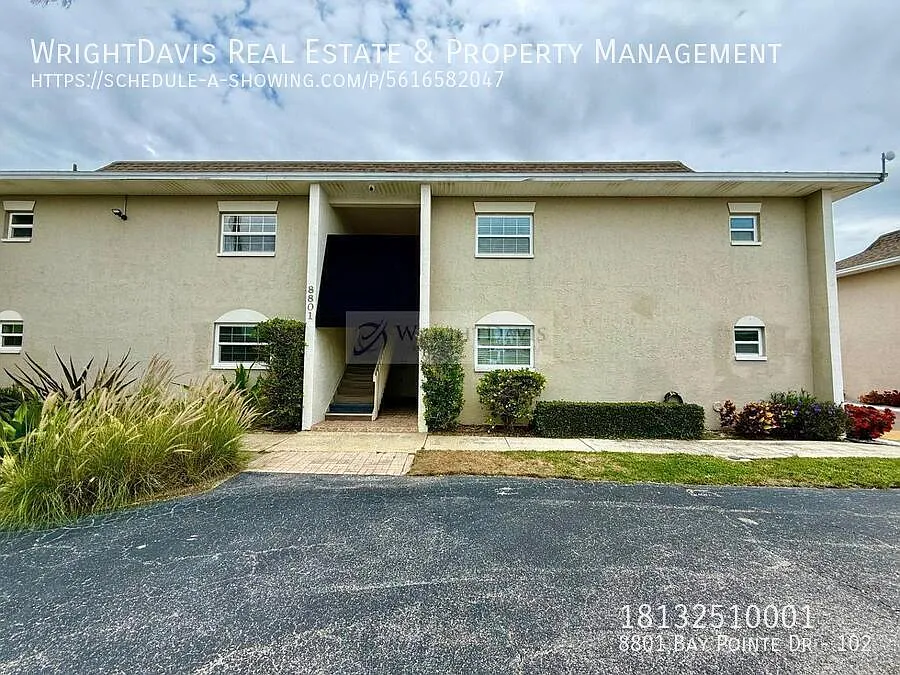 Beautifully updated 1bd/1bth condo with water views — Photo 2