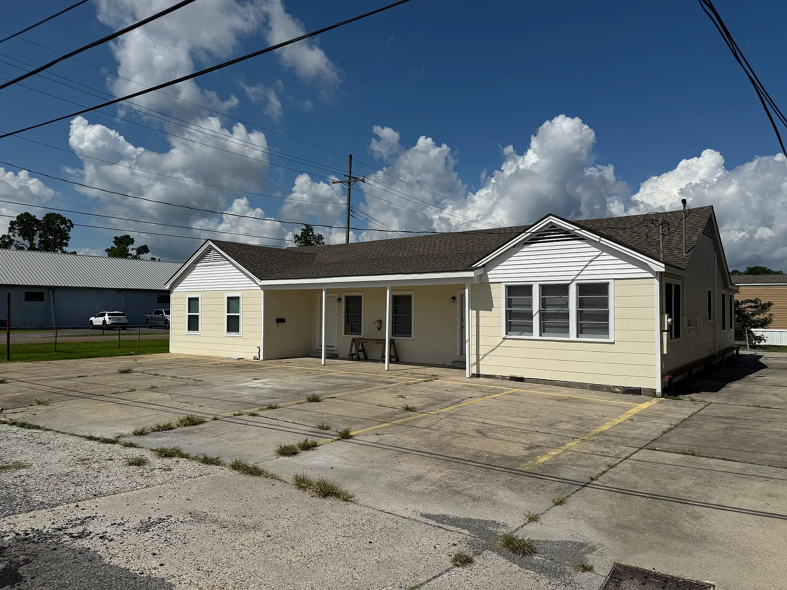 3 bed, $1,650 — Photo 2