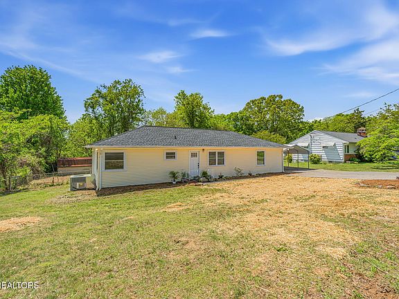 5th image of 5317 Rowan Rd