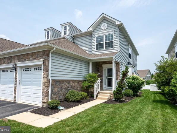 67 Grissom Dr, Bear, DE 19701