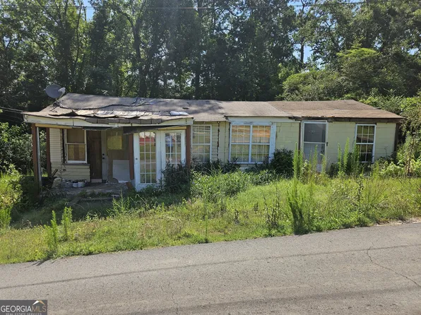 189 Church St, Barnesville, GA 30204