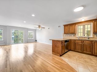 3 Montrose Ave #1, Jersey City, NJ 07307