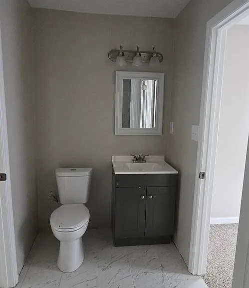 2020 Agnes St — Photo 5