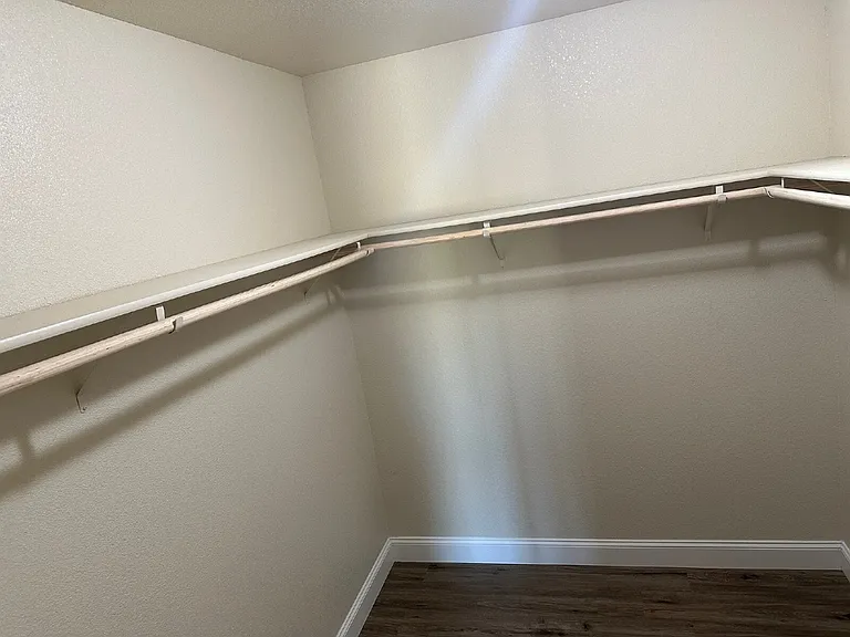 1338 Hermosa Dr — Photo 30