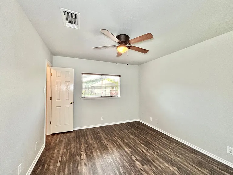 6626 Clovis Ct — Photo 14