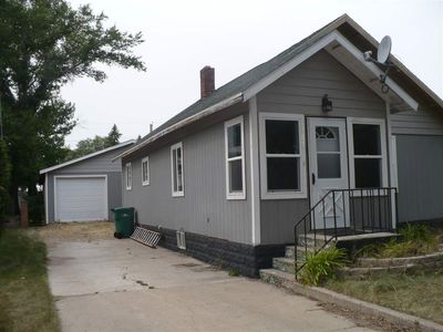207 Central Ave N, Mohall, ND, 58761