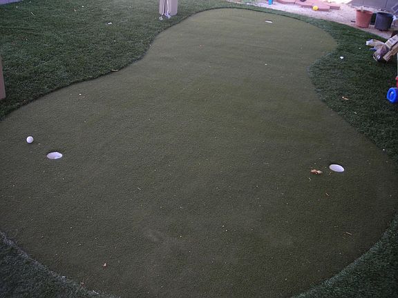 large 3 hole putting green