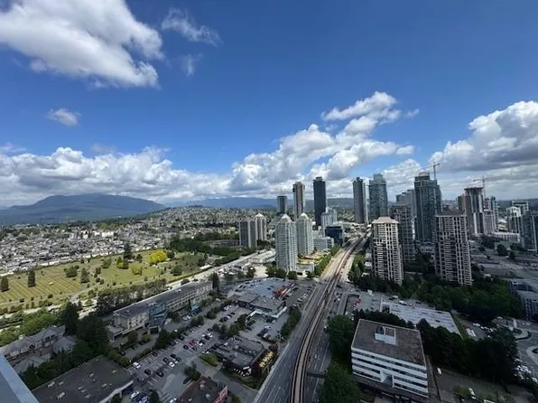 4168 Lougheed Hwy #3609, Burnaby, BC V5C 0N9