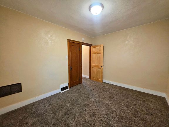 5th image of 2137 Cedar St
