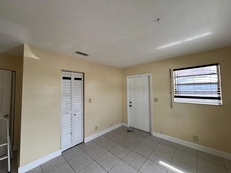 5411 NW 22nd St #5411 — Photo 9