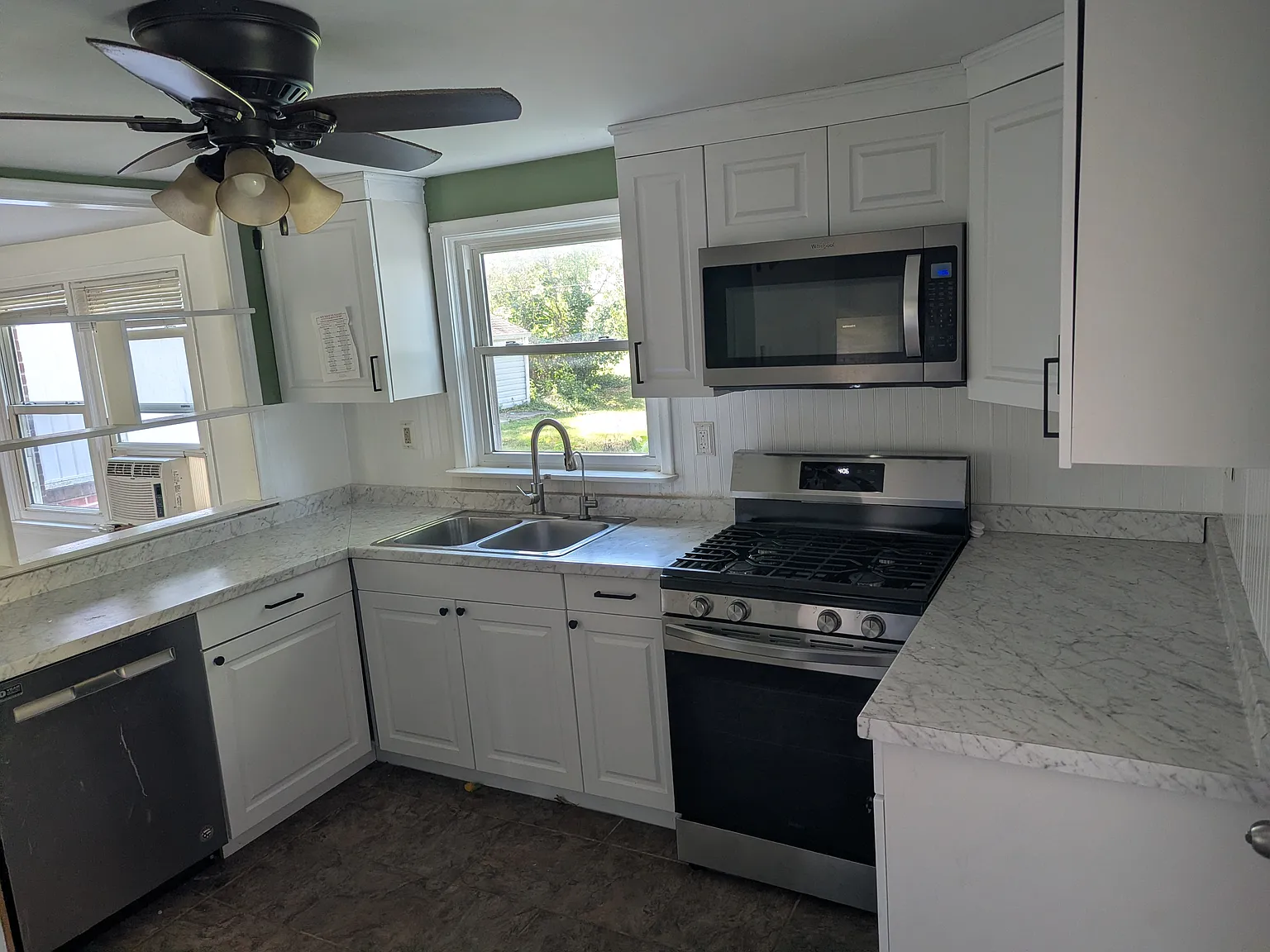 2 bed, 1152 sqft, $2,000 — Photo 3