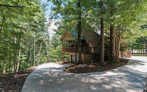 2nd image of 620 Newport Dr