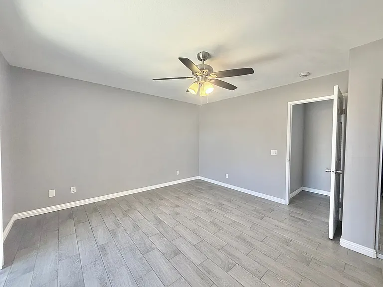 PS T 33387 — Photo 15