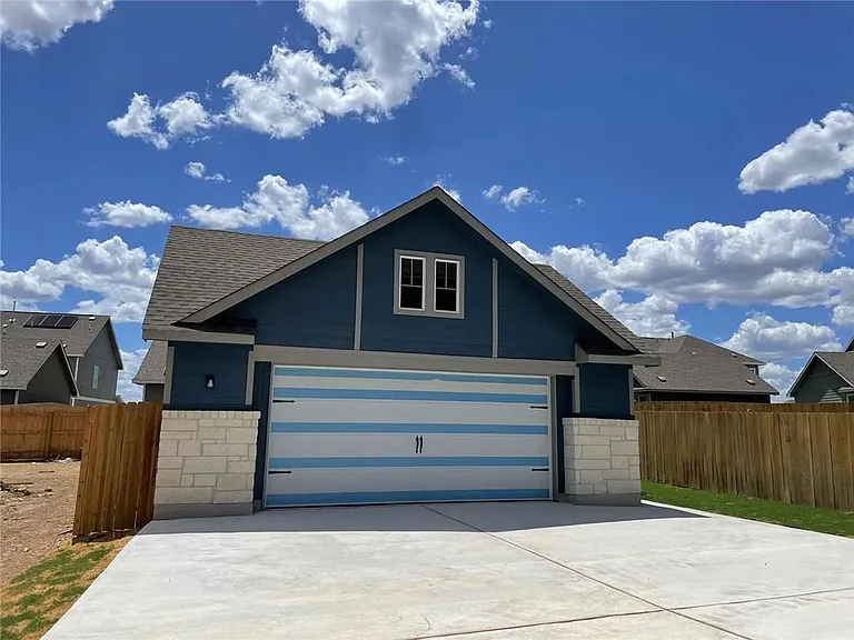 1513 Weatherford Ln — Photo 17