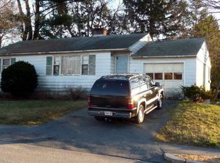 148 Brewster Rd, Waltham, MA 02451