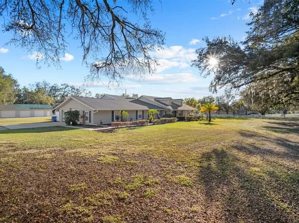 2821 Crosby Rd, Valrico, FL 33594