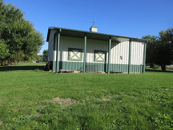 3rd image of 30368 Fulfs Rd