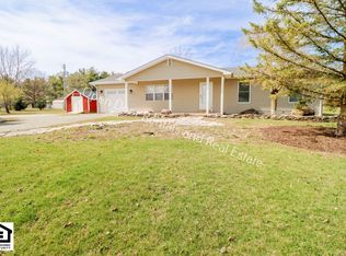 16807 Rupert Rd, Grabill, IN 46741