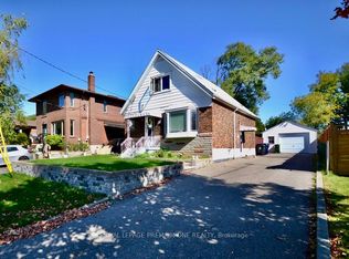 47 Singleton Rd, Toronto, ON M1R1H8