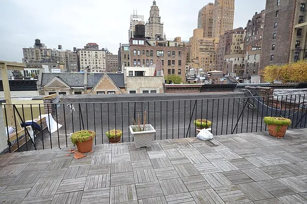 Rented by Corcoran | media 8